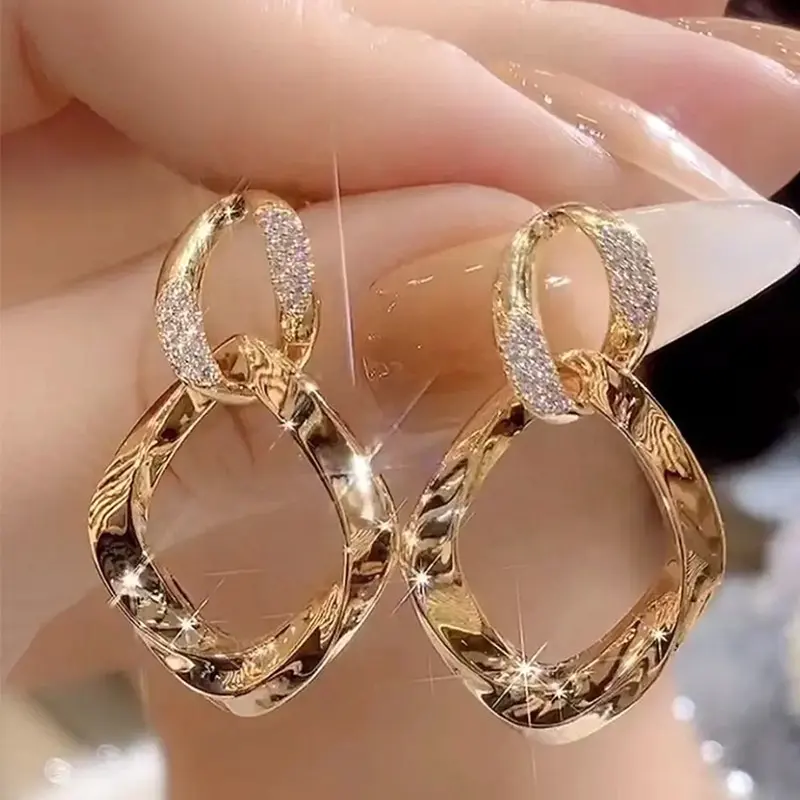 Retro Micro Inlaid Zircon Chain Alloy Earrings For Women's Korean Edition Style Earrings with Good Price