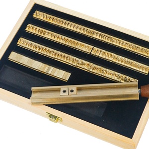 Juego de Sellos de Letras del Alfabeto de 26 Piezas Hechos a Medida, Soporte para Sellos de Cuero, Sello de Letras de Metal de Latón - Product Image 1