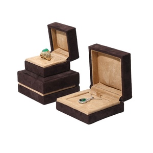 แหวนกล่องเครื่องประดับทำจากหนังกลับแบบข้ามพรมแดนตามสั่งต่างหูสร้อยข้อมือวินเทจชื่อใหญ่ - Product Image 3