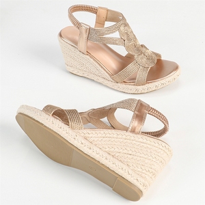 Sandales compensées pour femmes en PU, semelle en caoutchouc, lanières tressées, bout ouvert, chaussures décontractées d'été – Vente en gros usine - Product Image 6