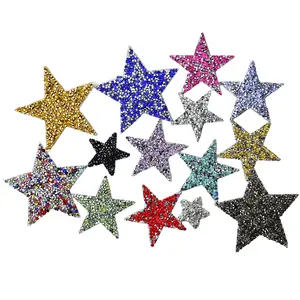 Renkli kristal Rhinestone yıldız yamalar giyim için köpüklü aplikler konfeksiyon işlemeli yama demir On motifler