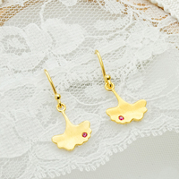 Pendientes de Zafiro Rosa con Hoja de Ginkgo en Oro de 18K, Engaste de Bisel en Oro de 14K, Zafiro Natural, Regalo de Cumpleaños, Joyería con Cierre de Rosca