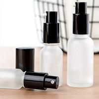 Flacon pulvérisateur en verre transparent givré rechargeable de luxe de 10 ml et 100 ml avec atomiseur doré ou argenté pour parfum, toner, usage domestique
