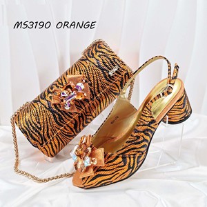 2026 Top Trendy Escarpin Femm Talon Haut pompe di lusso strass firmate scarpe da festa <span class=keywords><strong>tacchi</strong></span> e borse Set per le donne - Product Image 6