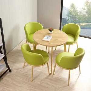 Juego de <span class=keywords><strong>Comedor</strong></span> de Estilo Moderno, Una Mesa de Metal con Panel Tapizado de Madera y <span class=keywords><strong>Cuatro</strong></span> <span class=keywords><strong>Sillas</strong></span> para Uso en el Hogar u Hotel - Product Image 5