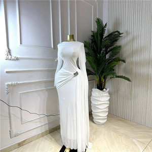 <span class=keywords><strong>Abito</strong></span> <span class=keywords><strong>Lungo</strong></span> di Lusso <span class=keywords><strong>da</strong></span> <span class=keywords><strong>Donna</strong></span>, Elegante Vestito Monocolore con Decorazioni Metalliche, Maniche Lunghe e Vita Alta per Serate e Cene Chic - Product Image 2