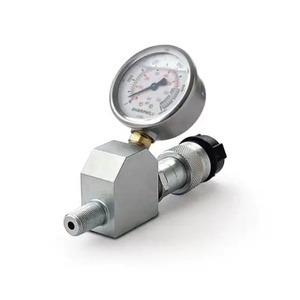 Adaptateur de manomètre d'équipement de test hydraulique coudé ENERPAC GA45GC 10000 psi IP65 - Product Image 1