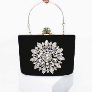 2026 Custom Logo New Velvet Sunflower Shape Evening Bag Diamond Handheld Bag for Party Dress Women's Flower <b>Clutch</b> - Product Image 2
