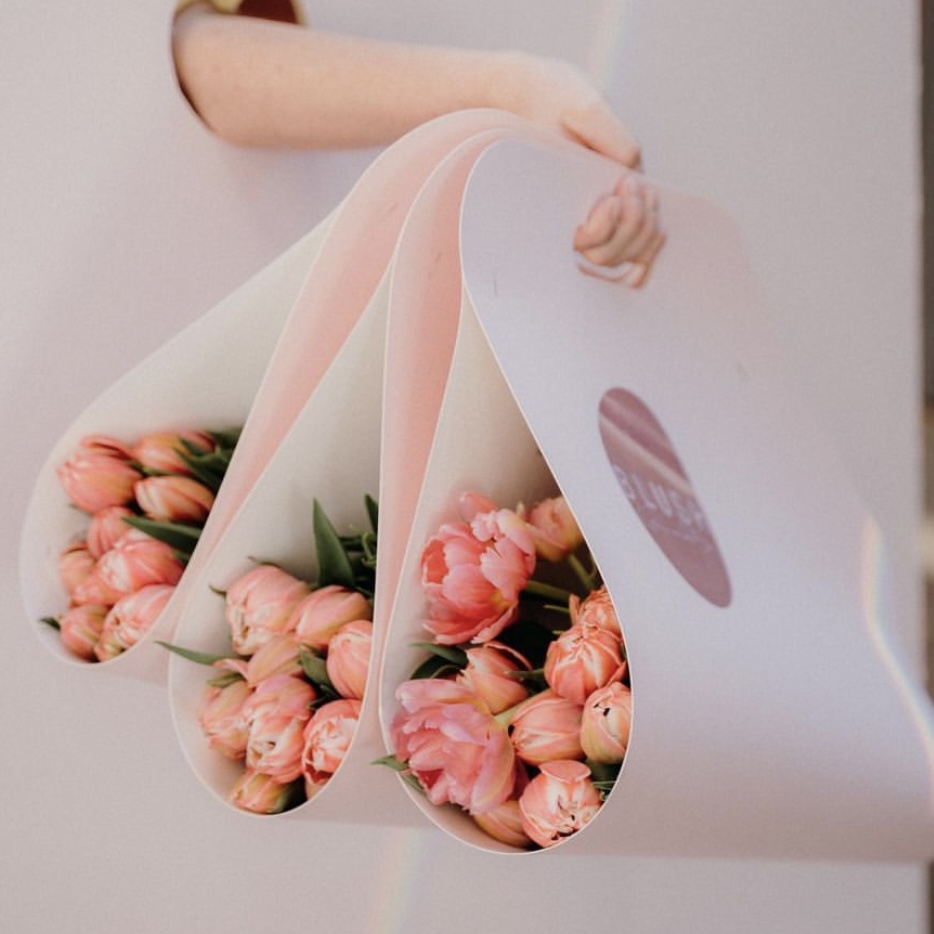 INS Style Fresh Flower Art Paper Carry Bag Laminated Bouquet Packaging Gift Bag For Flowers