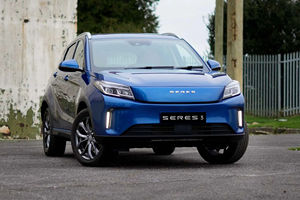 Dfsk Seres3 RHD SUV <span class=keywords><strong>électrique</strong></span> de luxe pour Huawei <span class=keywords><strong>Seres</strong></span> <span class=keywords><strong>3</strong></span> Road City 8.9s accélération 54/70kwh véhicule à énergie nouvelle à bas prix - Product Image 2