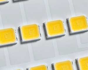 Puce LED SMD 2835 CIR 95 blanc chaud, émettant de la lumière blanche, avec puce Epistar 3V 9V 6V pour utilisation en cas d'urgence - Product Image 3