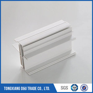 Promotion Personnalisé <span class=keywords><strong>En</strong></span> Plastique <span class=keywords><strong>PVC</strong></span> Extrudé <span class=keywords><strong>U</strong></span> Profil Trapeyoidal Profil <span class=keywords><strong>En</strong></span> Plastique - Product Image 2