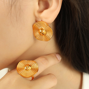 Geometric <b>Stud</b> <b>Earrings</b> Zinc Alloy 18K Gold Plated Round Design Unisex Fashion Jewelry <b>Set</b> - Product Image 4