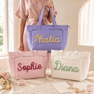 Bolsa de Mano Acolchada Personalizada, Bolsa de Dama de Honor con Nombre Personalizado, Regalo para Despedida de Soltera, Recuerdo de Boda, Bolsa de Viaje para Mujer - Product Image 3