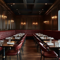 Meubles de restaurant et d'hôtel sur mesure de luxe Ron Group, sièges en cuir capitonnés, table carrée en bois et ensemble de chaises