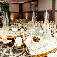 Table de banquet moderne de luxe en acier inoxydable, table de mariage en forme de papillon dorée serpentine pour événement