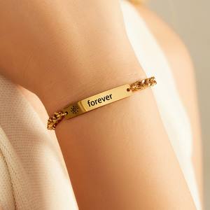 Bracelet personnalisé en gros plaqué or 18 carats, bracelet de luxe en acier inoxydable étanche et gravable pour femme - Product Image 2