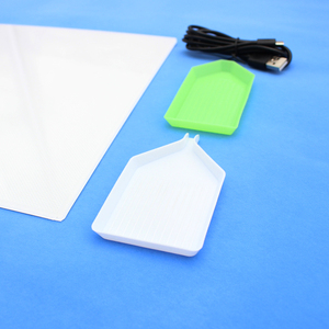 Moderno strumento di pittura diamante artigianale A4 LED Light Box con cavo di alimentazione USB dimmerabile per il tracciamento della luminosità Pad per il disegno degli <span class=keywords><strong>artisti</strong></span> - Product Image 3