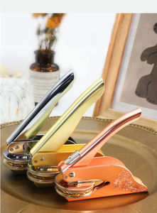 Machine à embosser en acier pour bureau, pour la personnalisation de logos en relief et en creux, avec pinces manuelles en acier inoxydable - Product Image 4