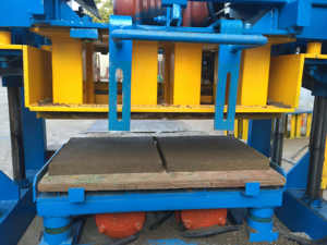 Aiwei hoher Gewinn und geringe Investition QT40-1 Halbautomat ische Block herstellungs maschine zur Unternehmens gründung - Product Image 4