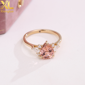 Anillo de Lujo Vintage de Oro y Plata 925 con Gema Sintética en Forma de Pera de 3 Quilates para Mujer - Product Image 1
