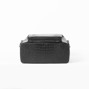 Sacs à dos d'affaires en cuir de crocodile véritable pour ordinateur portable, nouvelle mode, faible MOQ, avec panneau solaire USB pour hommes - Product Image 5