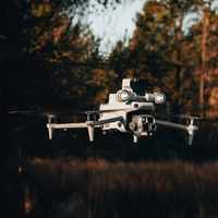 Drone d'inspection de lignes électriques Matrice 4T avec caméra thermique et télémètre laser 1800m pour la détection de défauts sur les réseaux électriques