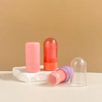 Stick de blush rotatif vide de 8g, emballage plastique, conteneurs cosmétiques personnalisables avec logo OEM pour blush, écran solaire et parfum solide