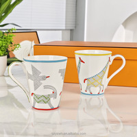 Tasse de dessin animé personnalisée et créative Couple Tasse en céramique Exquisite Bone China Slanted Mouth Mug
