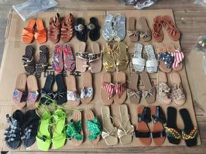 Giá Rẻ Của Phụ Nữ Dép Đi Trong Nhà Mùa Hè Mới Kích Thước Lớn Flip-Flops Giản Dị Và Thời Trang Bãi Biển Dép Với Hỗn Hợp Thiết Kế Bán Buôn - Product Image 2