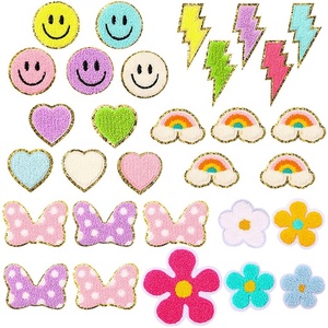 Patch thermocollant <span class=keywords><strong>en</strong></span> chenille motifs <span class=keywords><strong>Smiley</strong></span>, Fleur, Baseball, Cœur, <span class=keywords><strong>Smiley</strong></span>, Ours pour vêtements et chapeaux - Product Image 3