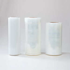 PE Cling <span class=keywords><strong>Film</strong></span> Embalaje Máquina personalizada Uso manual 23mic 2500m Jumbo Roll Pallet Stretch Wrap <span class=keywords><strong>Film</strong></span> Plásticos Película de envoltura extensible - Product Image 2