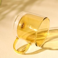 Tasses à café classiques à double paroi de haute qualité en verre coloré en verre à haute teneur en borosilicate