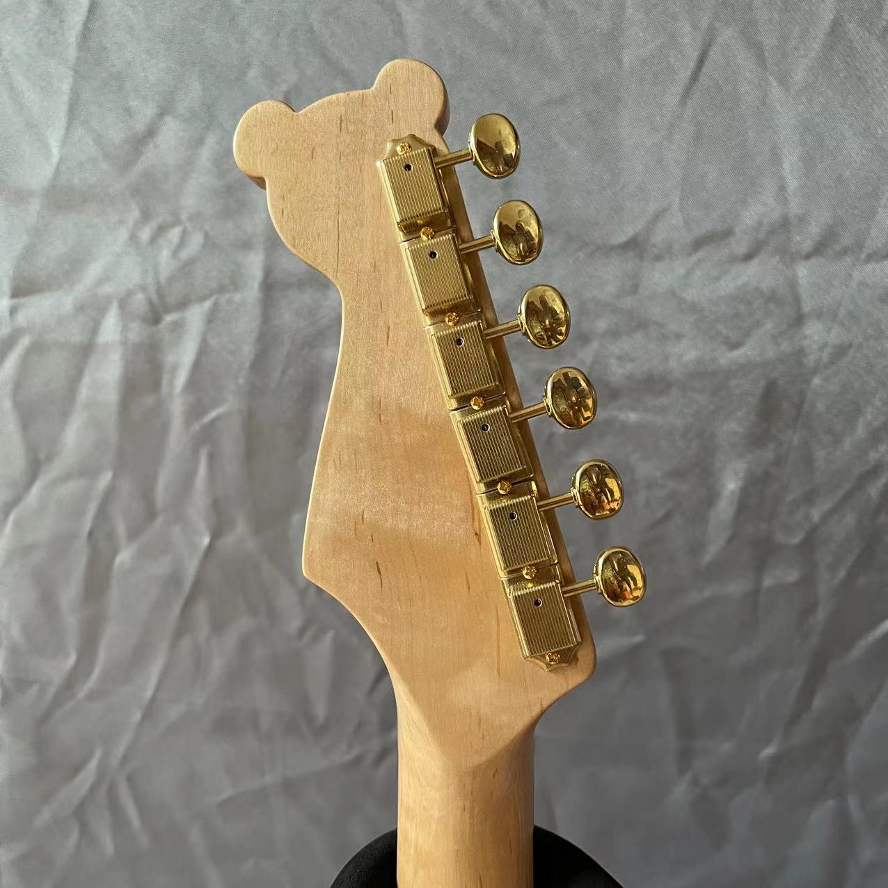 Photogenic エレキギター クリーム色 スカルデザイン Photogenic エレキギター クリーム色 スカルデザイン - メルカリ