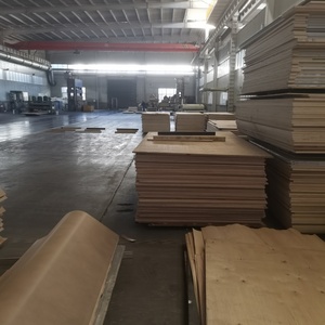 Produit 2-10mm Plaques Disponibles Scie Bois Bois 1.5mm 2mm <span class=keywords><strong>3mm</strong></span> Plaques De Processus Contreplaqué Tilleul Feuilles De Contreplaqué Commerciales Pour Jouet - Product Image 2