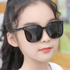 Gafas de sol para niños, rectangulares, con montura completa, protección solar UV400, gafas unisex de moda para niños - Product Image 2