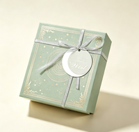 Boîte cadeau rectangulaire rigide biodégradable en papier recyclable avec fermeture magnétique en feuille holographique de luxe, impression quadricolore