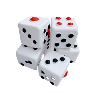 โรงงานขายส่งของเล่นลูกเต๋าซิลิโคนเกรดอาหาร 3 มิติ บรรเทาความเครียด แบบกดป๊อป ปลอดภัยต่อสิ่งแวดล้อม สีและโลโก้ปรับแต่งได้ สำหรับเด็กและผู้ใหญ่ - Product Image 3