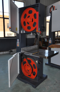 Segheria <span class=keywords><strong>falegnameria</strong></span> verticale <span class=keywords><strong>taglio</strong></span> <span class=keywords><strong>legno</strong></span> sega a nastro macchina 800mm sega volante ruote pesante <span class=keywords><strong>legno</strong></span> sega a nastro macchina - Product Image 4