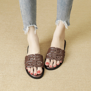 Women's Fashion Summer Casual Sandals, Versatile Flat Low <strong>Heel</strong> <strong>Round</strong> <strong>Toe</strong> Slippers for Outdoor Wear - Product Image 4