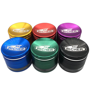 Molinillo de Hierbas Secas Portátil de Lujo de 4 Capas, de Aleación de Aluminio y Zinc, con Opción de Logotipo Personalizado y Color Personalizable, Marca Richer, Venta al Por Mayor - Product Image 3