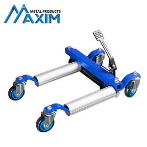 Outil de stationnement et de déplacement pour véhicule mobile à roues, avec roues universelles silencieuses, adapté aux berlines de taille moyenne/SUV de taille moyenne - Product Image 1