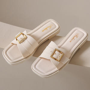 Pantuflas para Hombre y Mujer, Elegantes y Modernas para Uso en Exteriores, con Ajuste Versátil y Función Antideslizante - Product Image 4