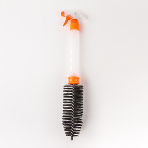 Ujushi Wheel <b>Brush</b> With Spray Bottle 3 In 1 Car <b>Cleaning</b> Tool <b>For</b> Tire And Wheel Maintenance - Product Image 1