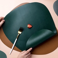 Set de table personnalisé OEM, antidérapant, forme irrégulière, résistant à la chaleur, en similicuir, pour la cuisine