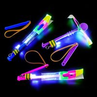 Hélicoptères lumineux LED (multicolores) style lance-pierre, jouet volant à lancer, s'envole jusqu'à 30 mètres, idéal pour les jeux en extérieur