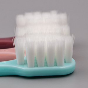 แปรงสีฟันสำหรับผู้ใหญ่ ขนแปรงไนลอนนุ่ม ใช้ในบ้าน คุณภาพสูง - Product Image 3
