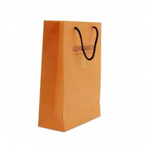 Sacs en papier cartonnés de luxe personnalisés réutilisables avec logo imprimé, très demandés - Product Image 4