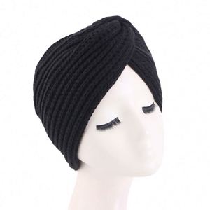 Bonnet Turban Tricoté en Acrylique Chaud d'Hiver Personnalisé avec Logo pour Femme, Motif Croisé, Idéal pour l'Extérieur - Vente en Gros - Product Image 4