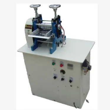 Hidrolik deri kemer kabartma makinesi yağ basınç makarası deri kemer kabartma makinesi